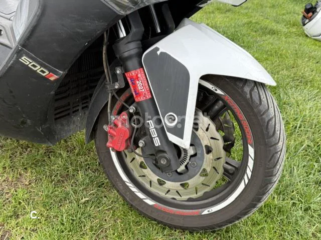 Kymco Xciting 500 R – Vista 12