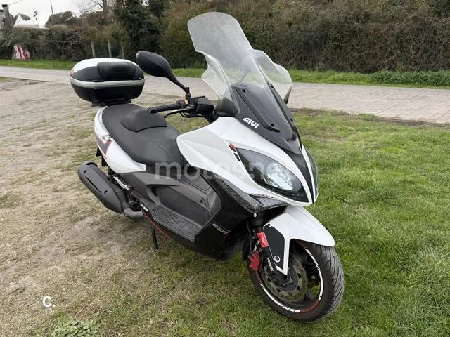 Kymco Xciting 500 R – Vista 4