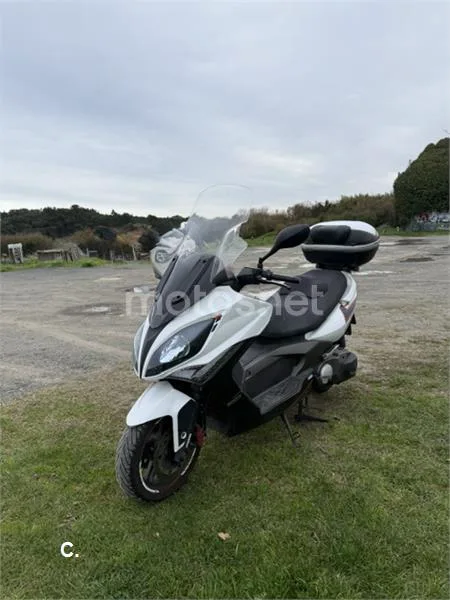 Kymco Xciting 500 R – Vista 9