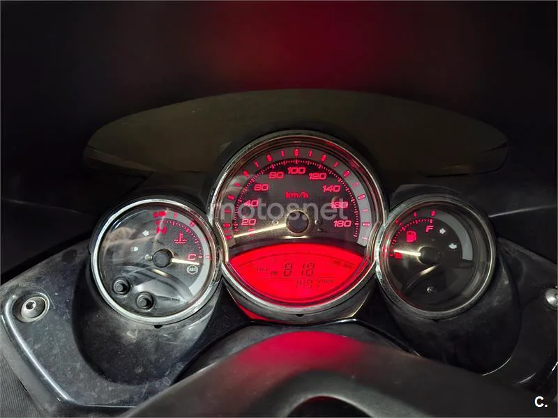 Yamaha TMAX 500 – Vista 8