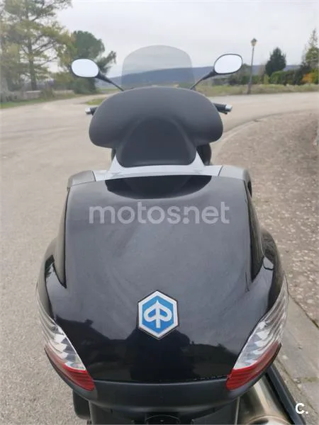 Piaggio MP3 400 – Vista 4