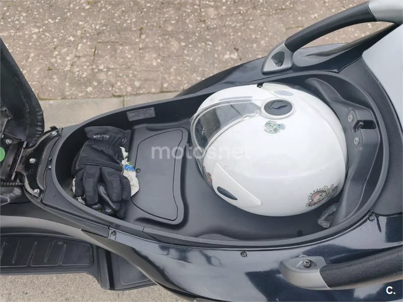 Piaggio MP3 400 – Vista 6