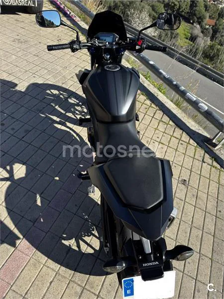 Honda CB 500 F – Vista 3