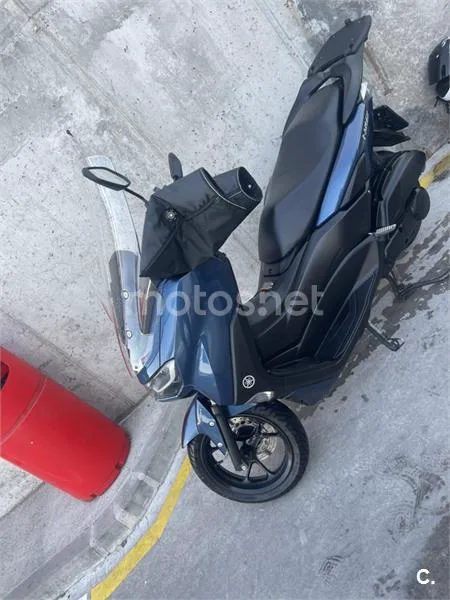 Yamaha NMAX – Vista 2
