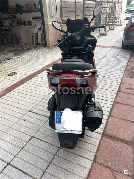 Kymco K-XCT 300i – Vista 2