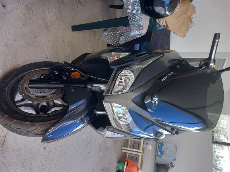 Kymco Grand Dink 300 – Vista 2