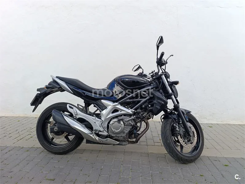 Suzuki Gladius 650 – Vista 3