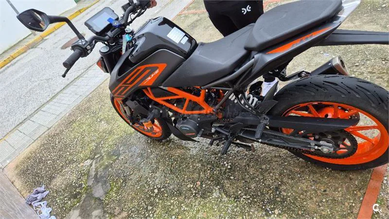 KTM 125 – Vista 11