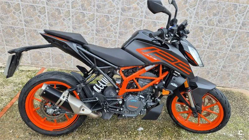 KTM 125 – Vista 4