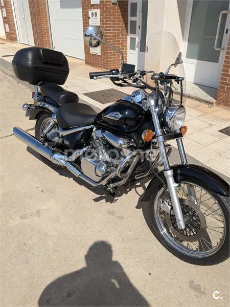 Suzuki Intruder 250 – Vista 2