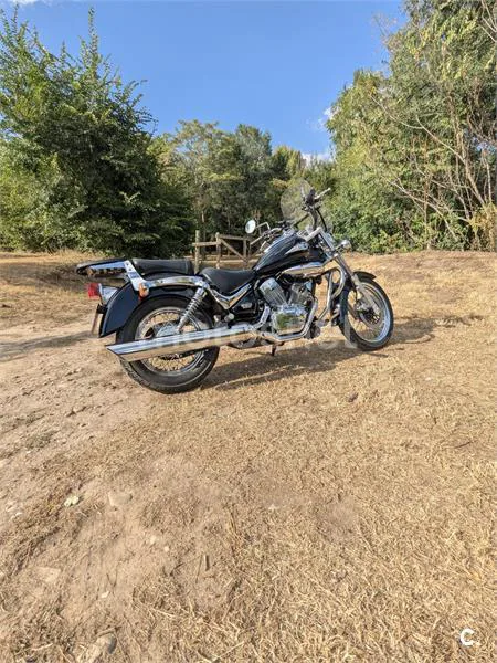 Suzuki Intruder 250 – Vista 5