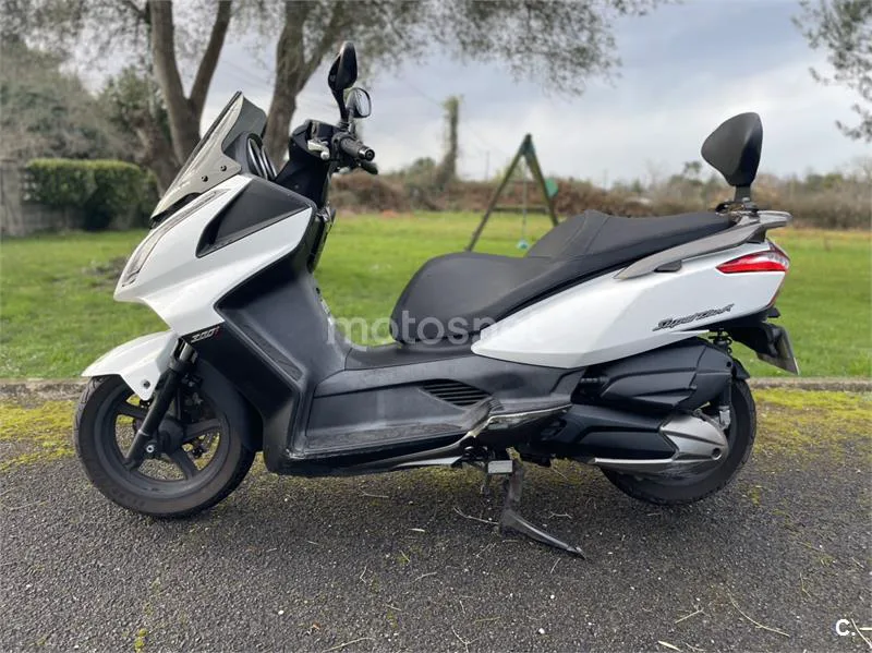 Kymco Super Dink 300i – Vista 2