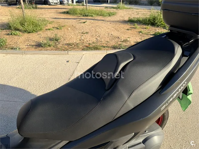 Suzuki Burgman 400 – Vista 7