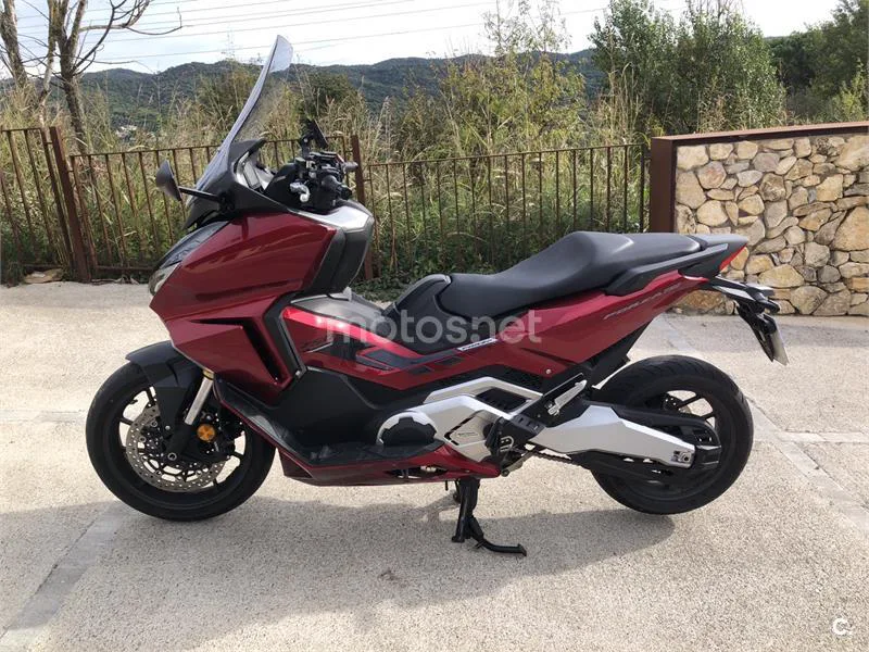 Honda Forza 750 – Vista 3