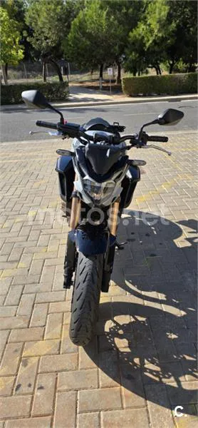 Honda CB 500 F – Vista 4