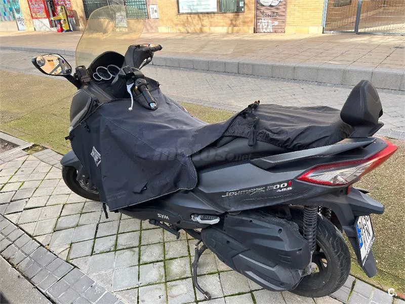 SYM Joymax 300 – Vista 3