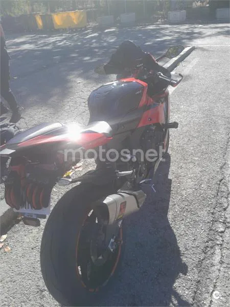 Yamaha R1 – Vista 20