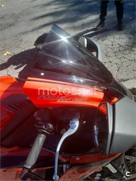 Yamaha R1 – Vista 23