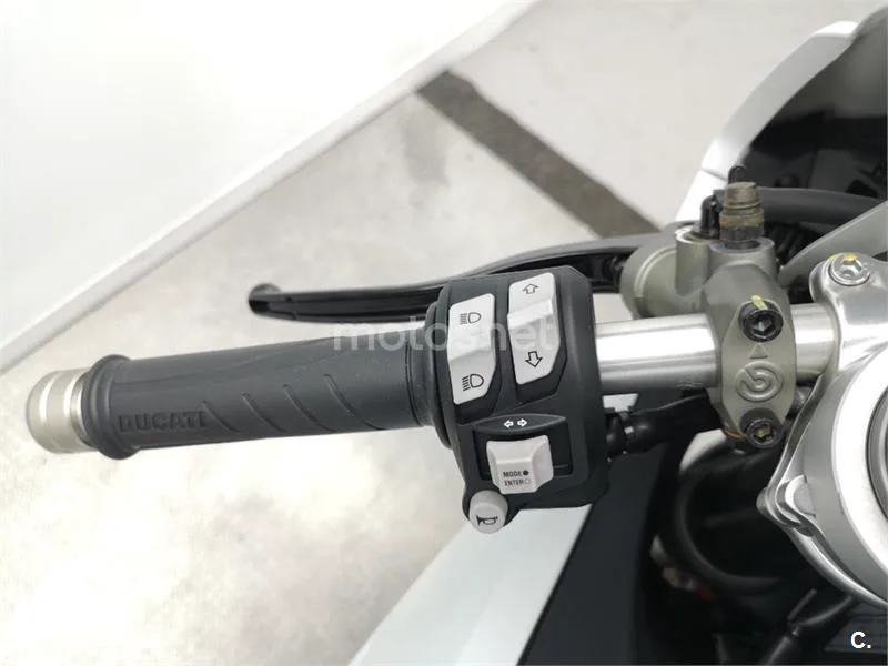 Ducati Panigale V2 – Vista 9