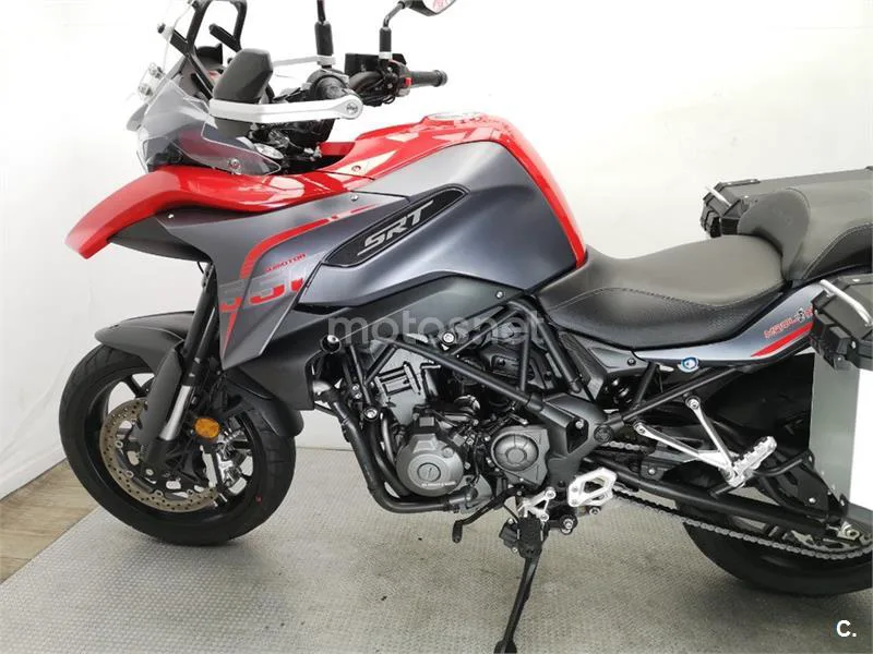 QJ Motor SRT 550 – Vista 20