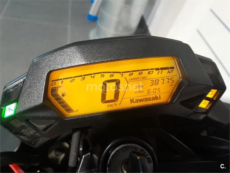 Kawasaki Z125 – Vista 4