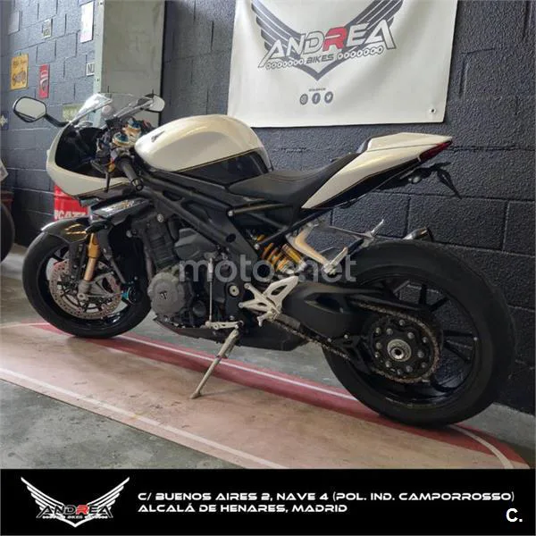 Triumph Speed Triple – Vista 3