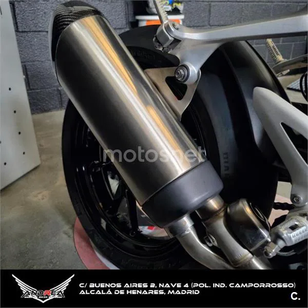 Triumph Speed Triple – Vista 8