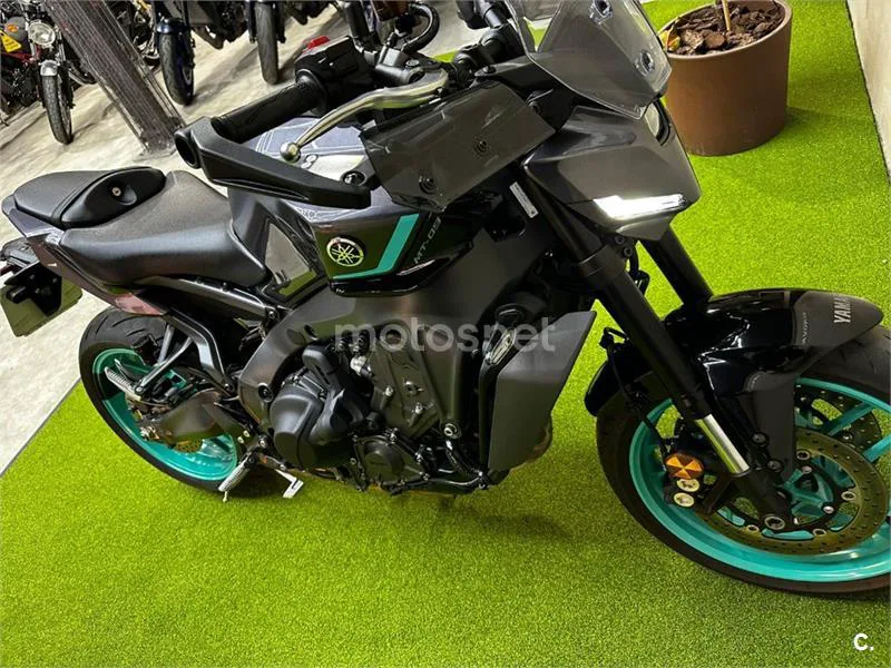 Yamaha MT-09 – Vista 10