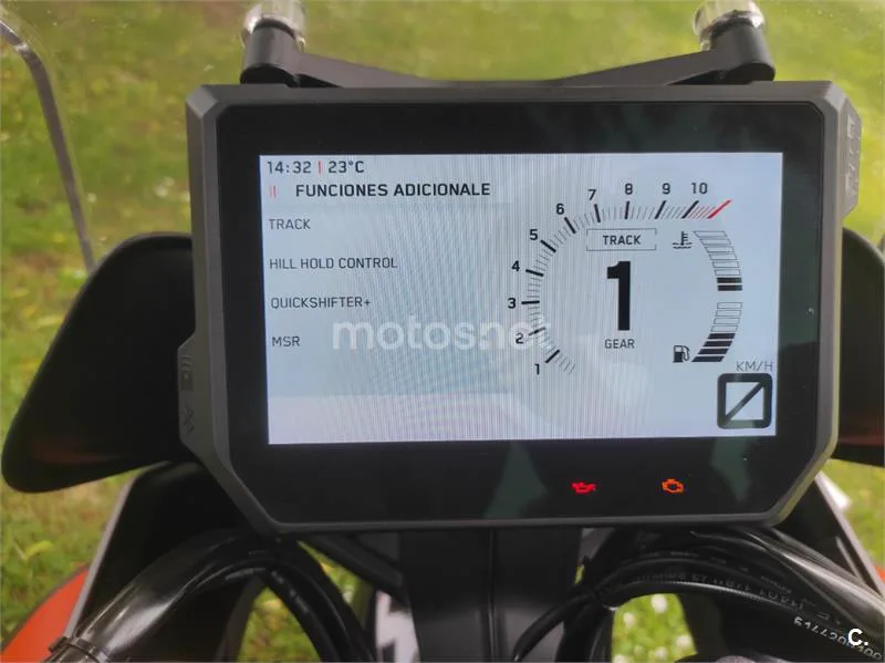 KTM 1290 Super Duke GT – Vista 3