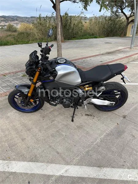 Yamaha MT-09 – Vista 7