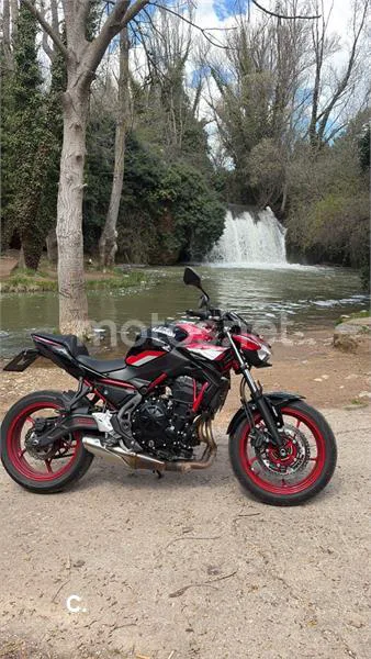 Kawasaki Z 650 – Vista 2