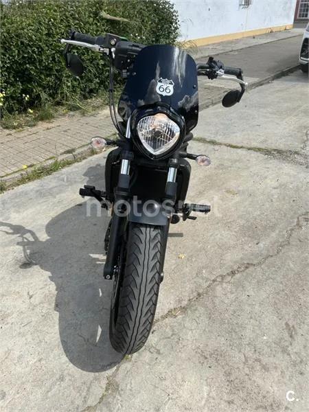Kawasaki Vulcan S – Vista 3