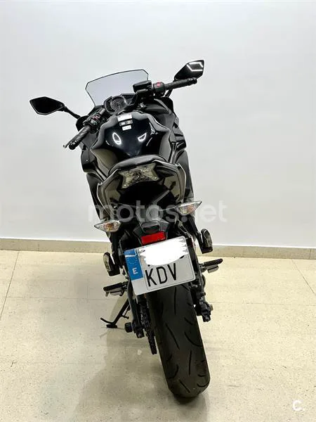 Kawasaki Ninja 650 – Vista 7