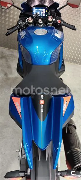 Aprilia RSV4 – Vista 16