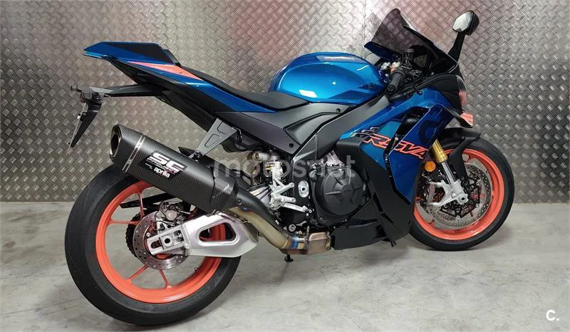 Aprilia RSV4 – Vista 3