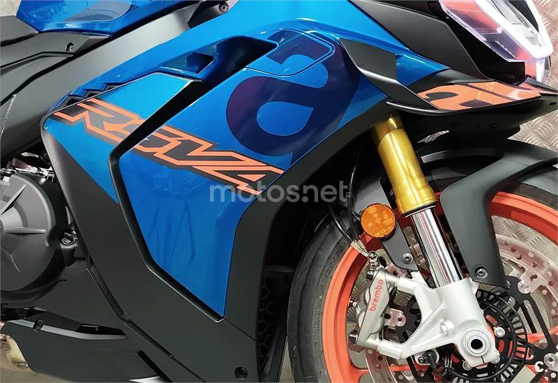 Aprilia RSV4 – Vista 6