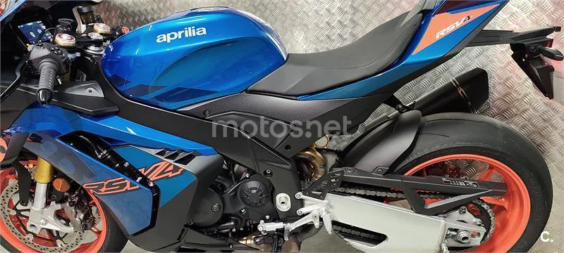 Aprilia RSV4 – Vista 10