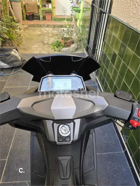 Keeway Vieste 300 – Vista 9