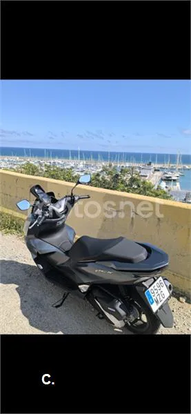 Honda PCX 125 – Vista 3