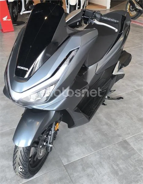 Honda PCX 125 – Vista 5