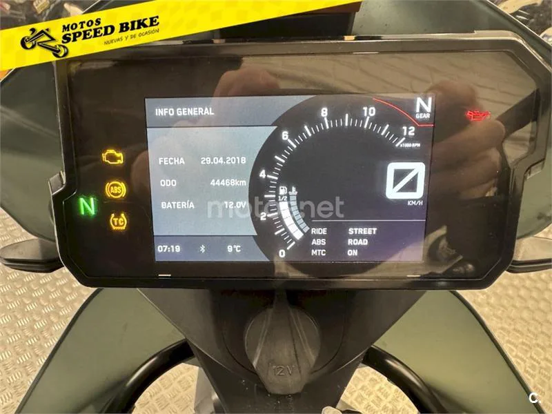 KTM 790 – Vista 9