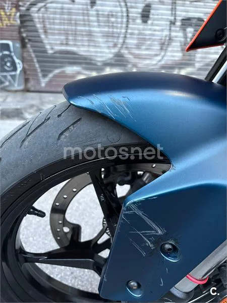 KTM 125 – Vista 8