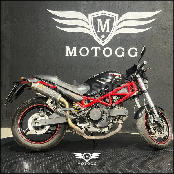 Ducati Monster 695 – Vista 3