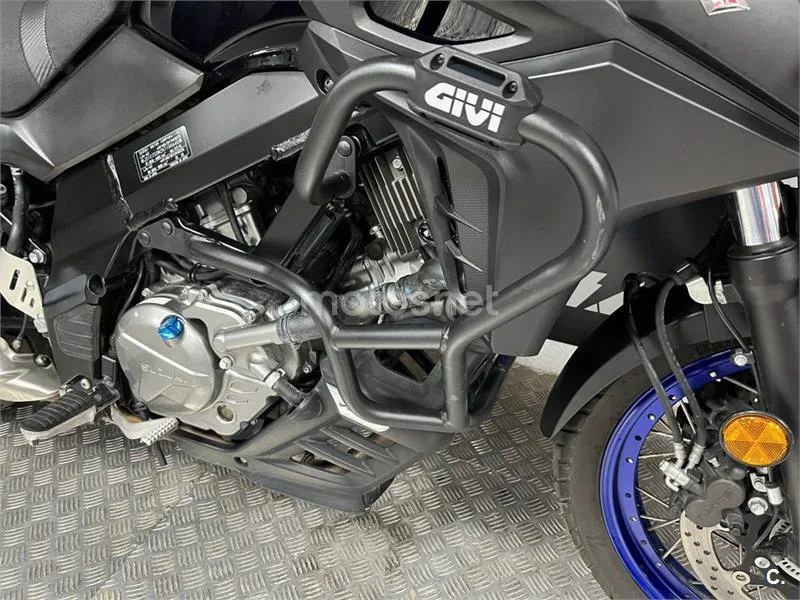 Suzuki V-Strom 650 XT – Vista 6