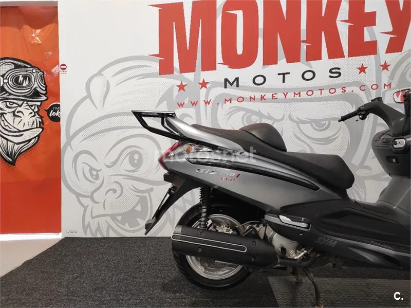 SYM GTS 300 – Vista 3