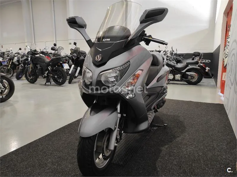 SYM GTS 300 – Vista 5
