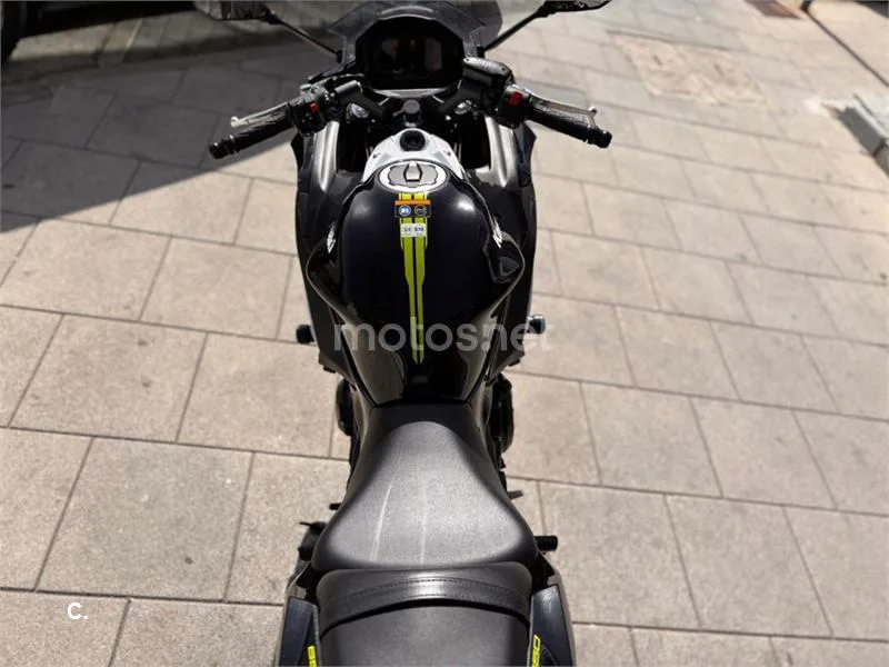 Kawasaki Ninja 650 – Vista 12