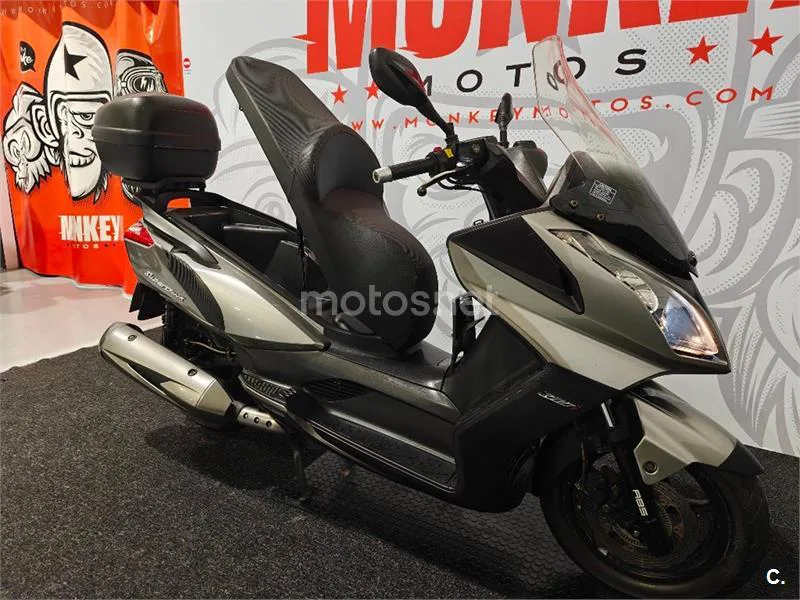 Kymco Super Dink 300 – Vista 10