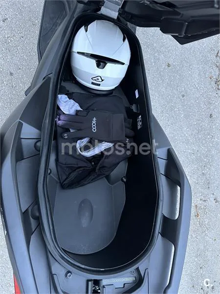 Yamaha XMAX 125 – Vista 6