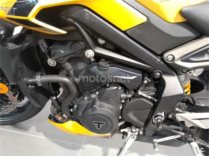 Triumph Street Triple 765 – Vista 4